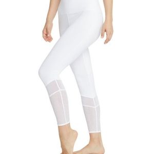White Eva Booty Boosting High-Waist Ankle-Biter Leggings - Women sz M